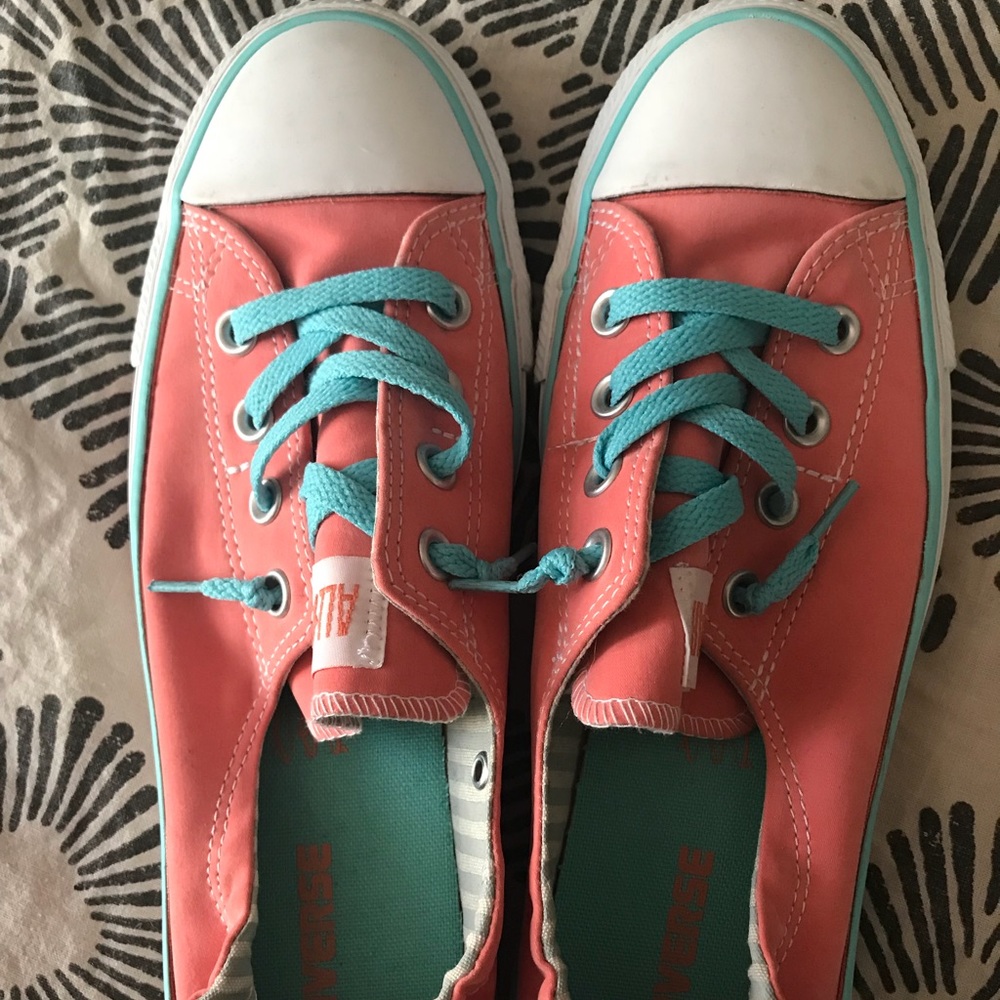Converse Slip ons
